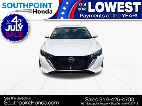Used 2024 Nissan Sentra SV FWD image 2