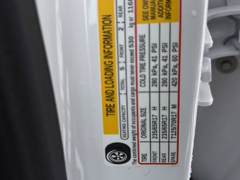 Used 2025 Chevrolet Equinox LT image 39