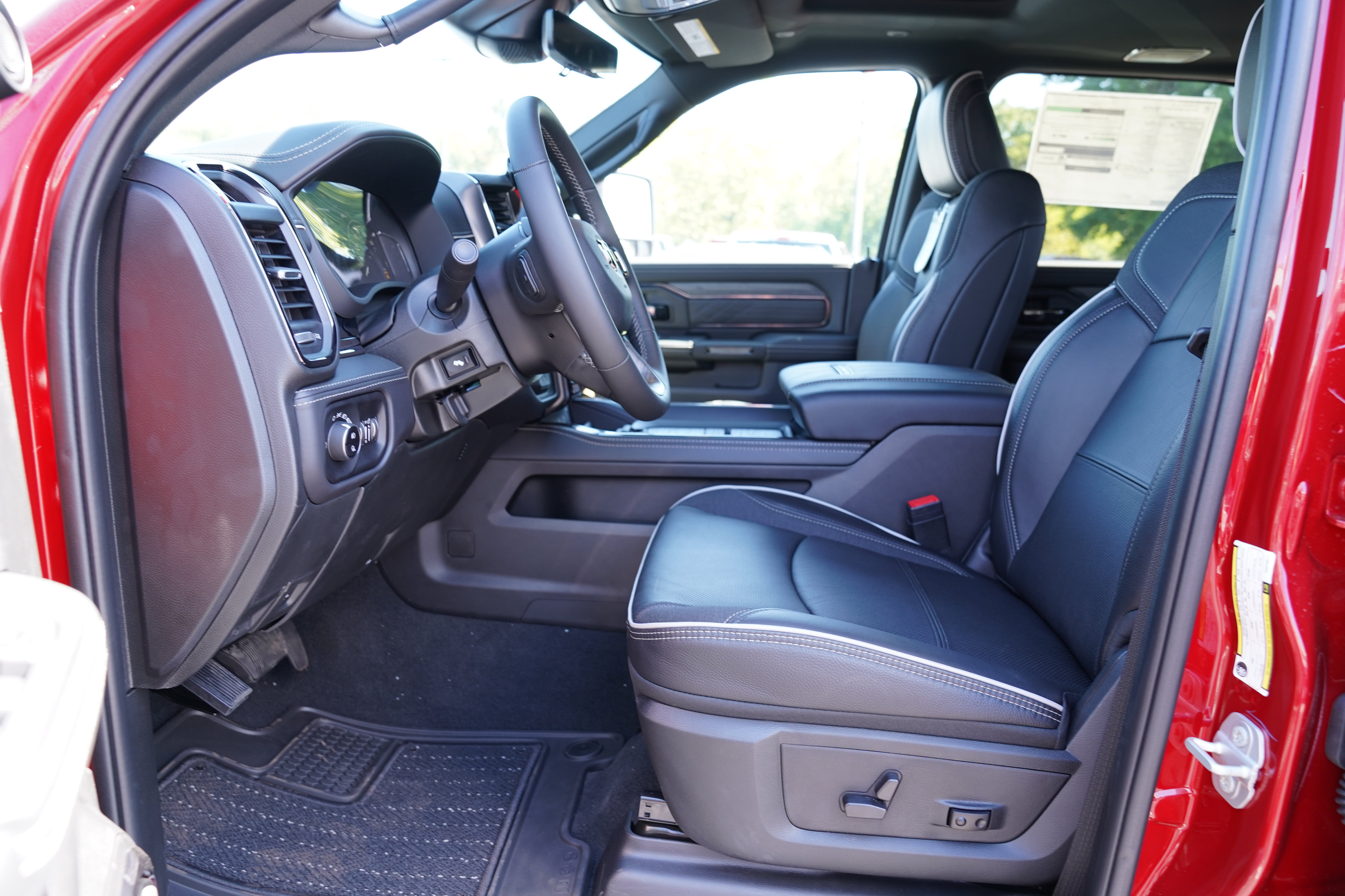 New 2027 RAM 3500 Limited AWD/4WD image 4