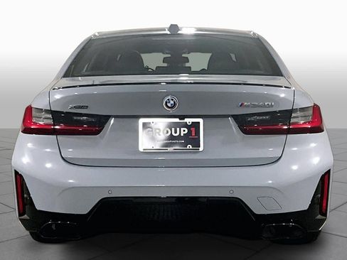 Used 2025 BMW M340i xDrive w/ Premium Package AWD/4WD image 4
