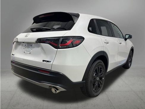 New 2027 Honda HR-V Sport image 5