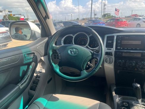Used 2004 Toyota 4Runner Limited AWD/4WD image 17