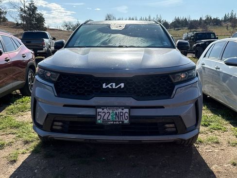 Used 2022 Kia Sorento SX AWD/4WD image 2