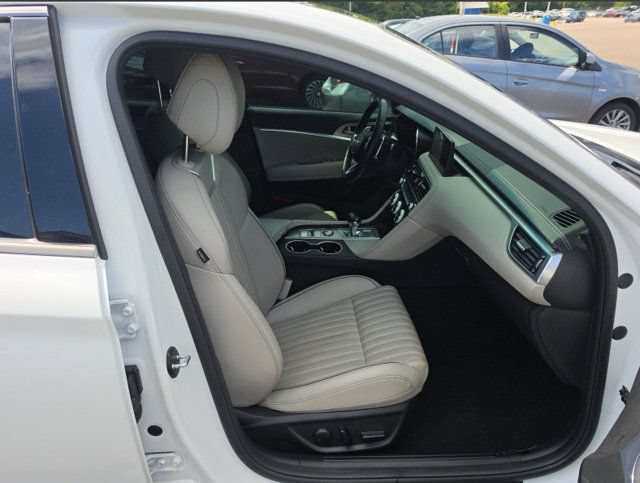 Used 2023 Genesis G70 2.0T w/ Sport Prestige Package AWD/4WD image 2