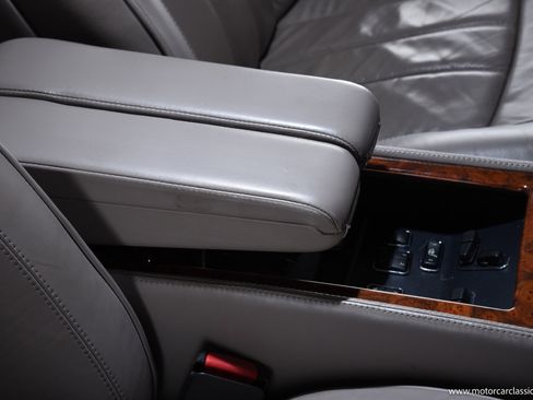 Used 2005 Bentley Arnage R image 32