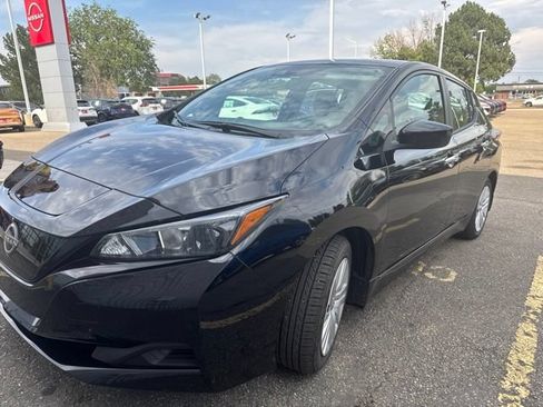 Used 2025 Nissan Leaf S FWD image 2