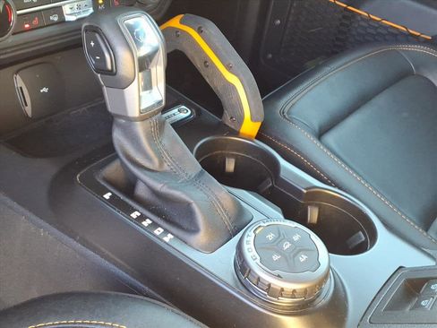 Used 2023 Ford Bronco Badlands image 20