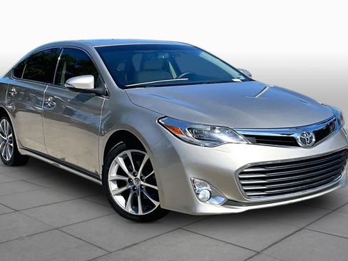 Used 2014 Toyota Avalon XLE Touring FWD image 3