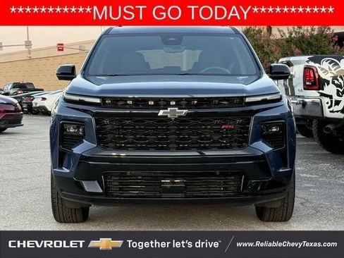 Used 2026 Chevrolet Traverse RS w/ LPO, Floor Liner Package AWD/4WD image 3
