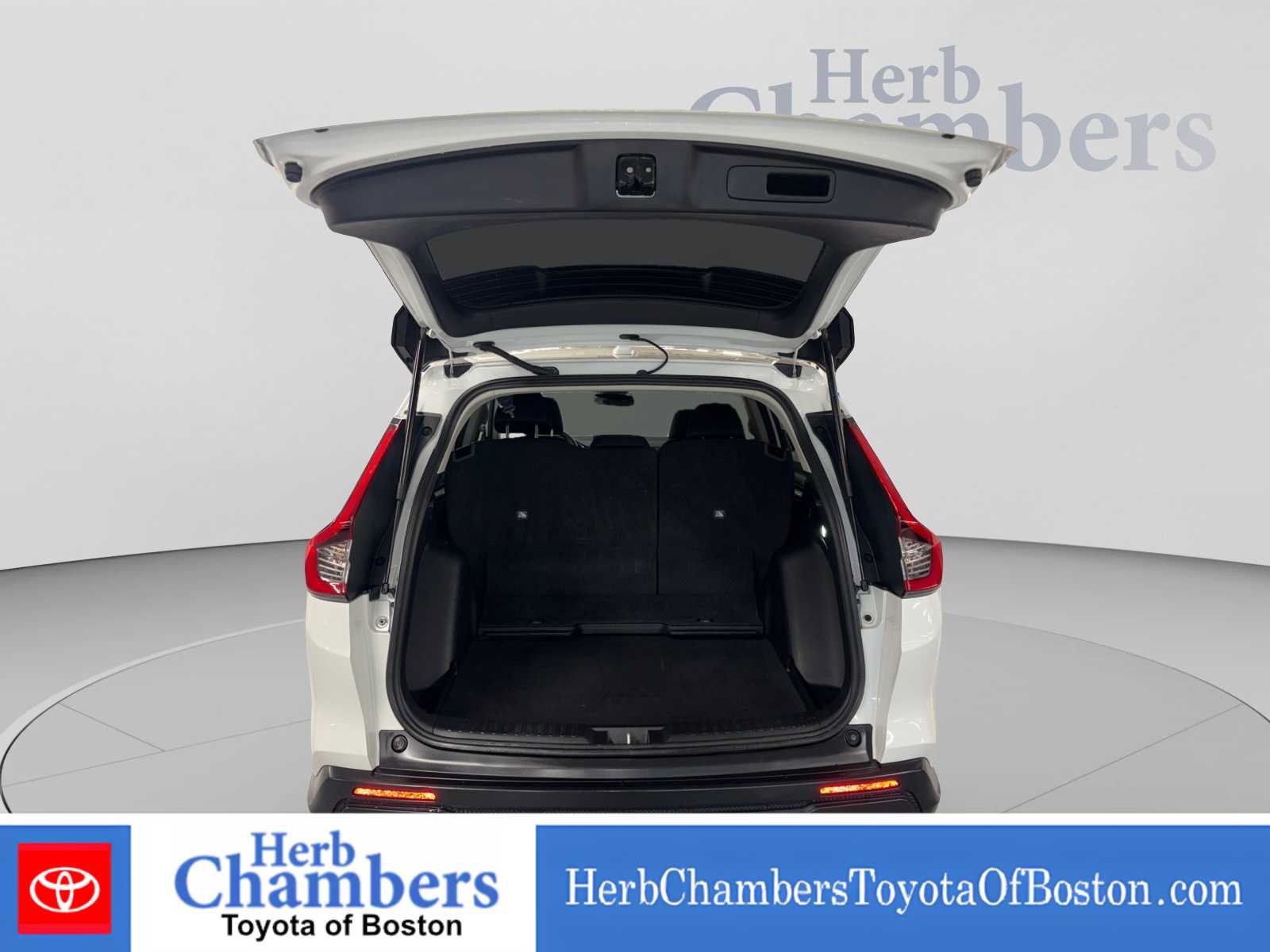 Used 2023 Honda CR-V EX image 4