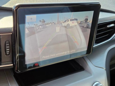 Certified 2021 Ford Explorer XLT w/ Equipment Group 202A image 22