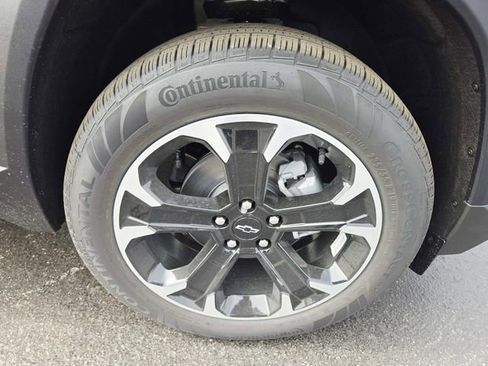 New 2026 Chevrolet Equinox LT w/ LPO, Floor Liner Package image 13