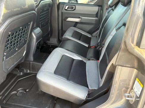 Used 2023 Ford Bronco Black Diamond w/ Sasquatch Package image 40