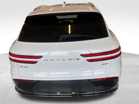 New 2026 Genesis GV70 2.5T Advanced image 9
