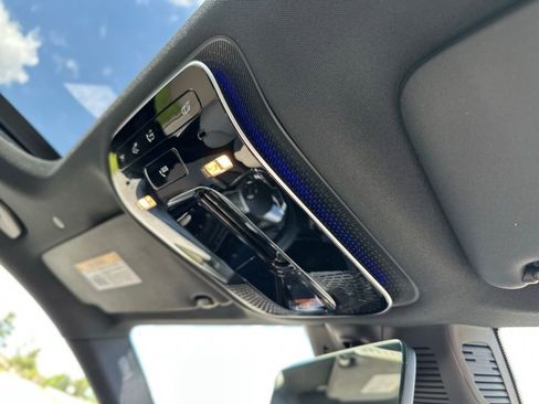 Used 2024 Mercedes-Benz GLC 300 4MATIC image 28