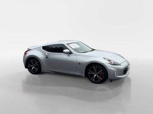 Used 2020 Nissan 370Z Touring Sport RWD image 2