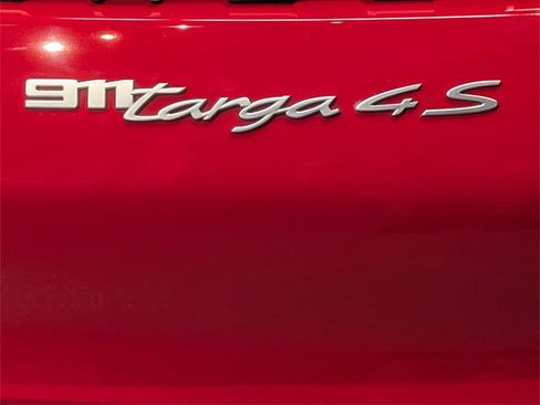 Certified 2022 Porsche 911 Targa 4S w/ Premium Package image 17