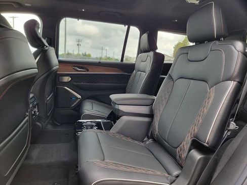 New 2026 Jeep Grand Cherokee L Summit AWD/4WD image 20