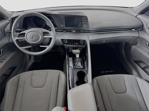 Used 2023 Hyundai Elantra SEL FWD image 35