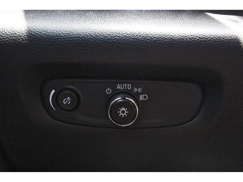 Used 2023 Chevrolet Traverse Premier w/ Redline Edition AWD/4WD image 19