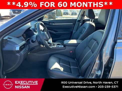 New 2025 Nissan Altima 2.5 SR image 10