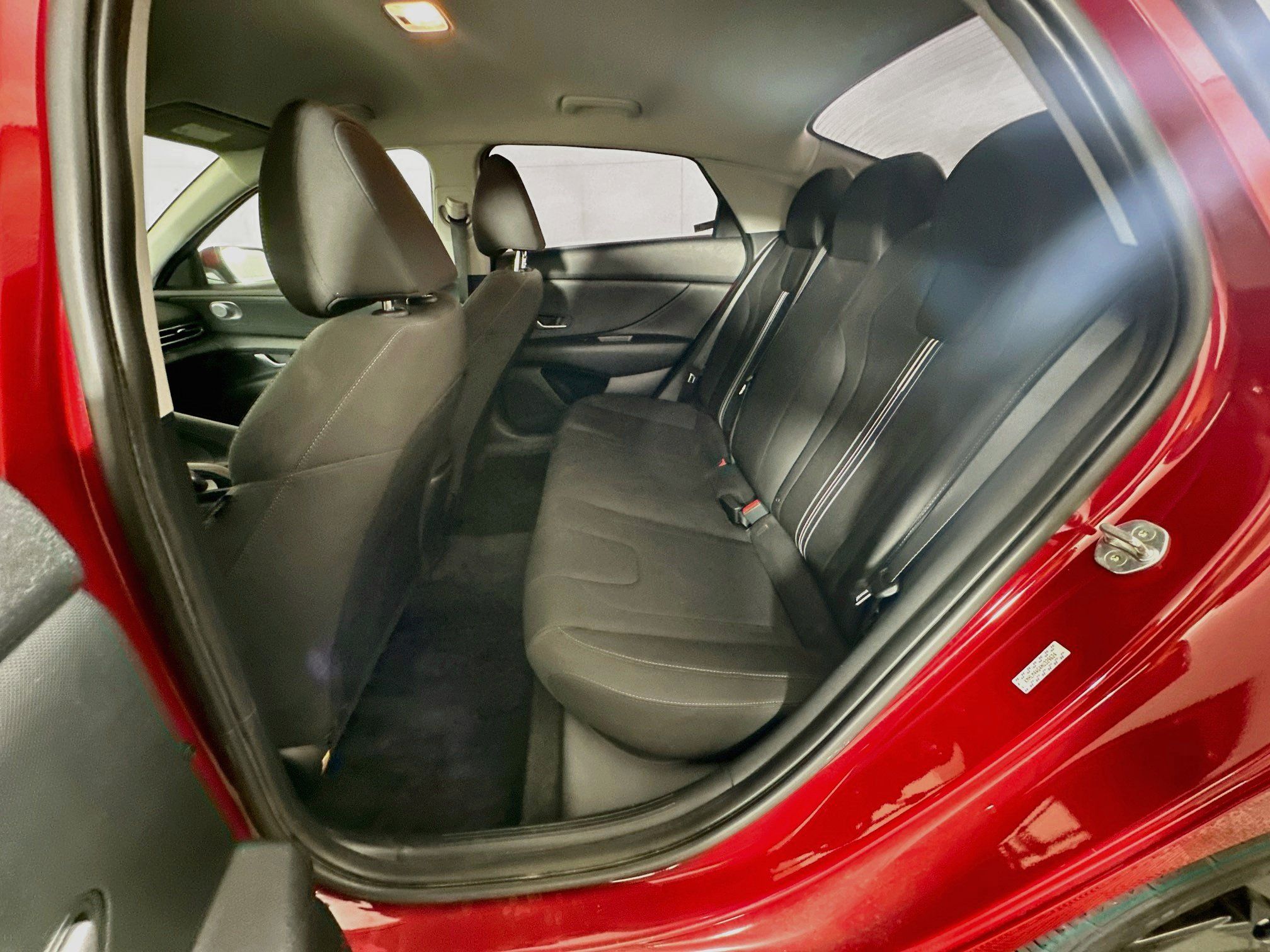 Used 2022 Hyundai Elantra SEL FWD image 26