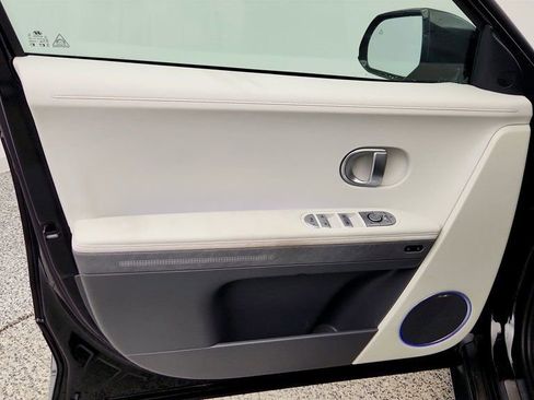 Used 2023 Hyundai Ioniq 5 Limited image 10