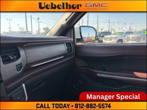 Used 2024 Ford Expedition Max Limited AWD/4WD image 37