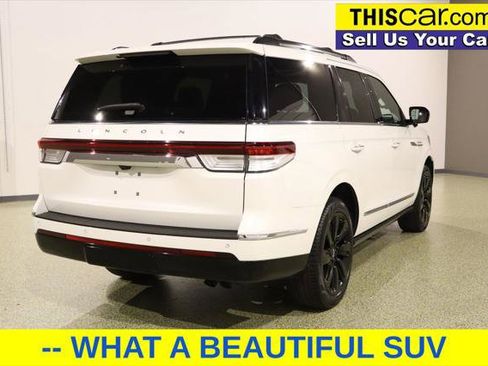 Used 2022 Lincoln Navigator Reserve image 7