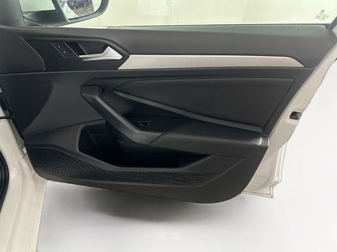 Used 2020 Volkswagen Jetta SE image 31