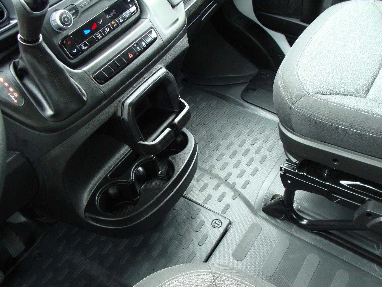 Used 2023 RAM ProMaster 2500 FWD image 12