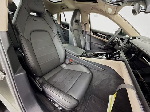 New 2025 Porsche Panamera image 31