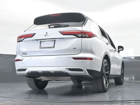 Used 2023 Mitsubishi Outlander SE image 67