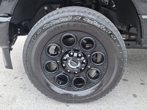 Certified 2024 Ford F250 Lariat w/ Black Appearance Package image 4