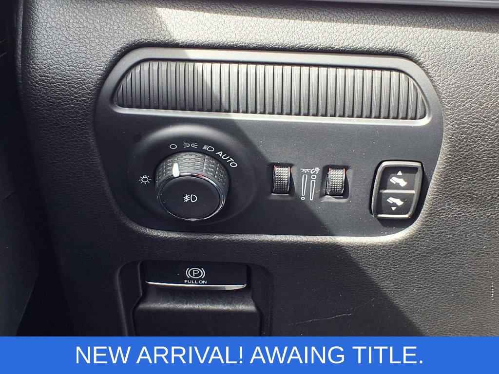 Used 2024 Jeep Wagoneer L Series II w/ Flexible Seating Group AWD/4WD image 20