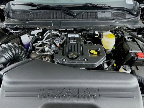 New 2026 RAM 3500 Tradesman AWD/4WD image 17