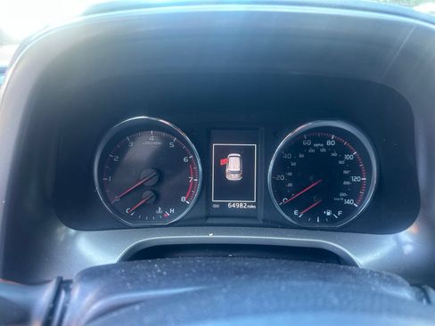 Used 2017 Toyota RAV4 SE FWD image 11