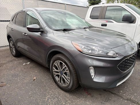 Used 2022 Ford Escape SEL w/ Technology Package image 4