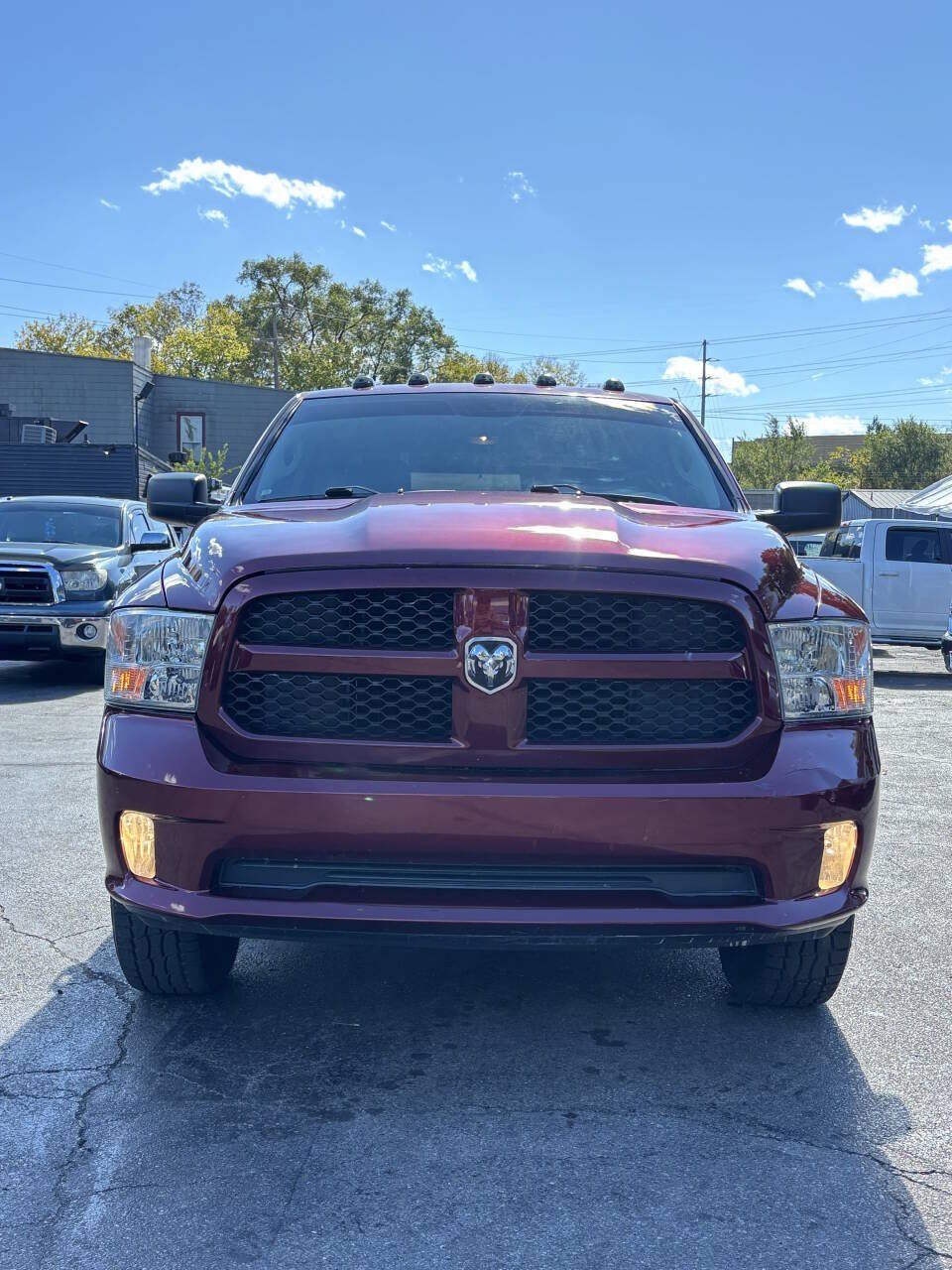 Used 2018 RAM 1500 Express AWD/4WD image 3