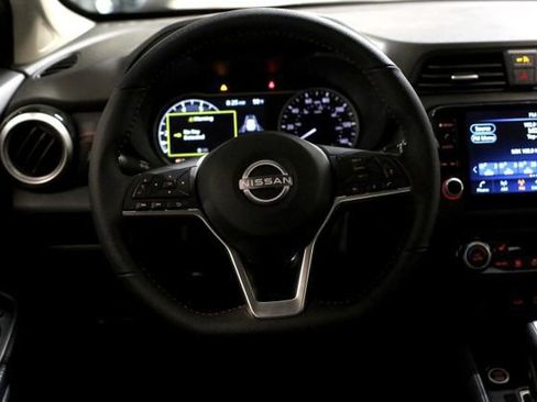 New 2025 Nissan Versa SR w/ Trunk Package image 14