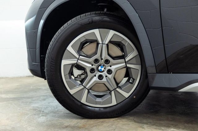 Certified 2025 BMW X1 xDrive28i w/ Convenience Package AWD/4WD image 23