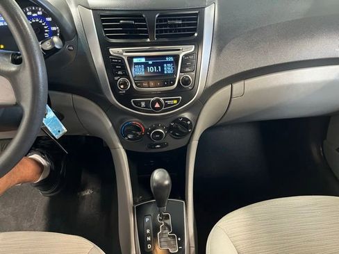 Used 2016 Hyundai Accent SE FWD image 26