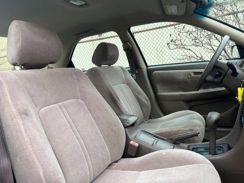 Used 1998 Toyota Camry CE image 13