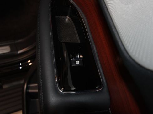 Used 2024 Lincoln Navigator Reserve AWD/4WD image 31