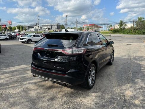 Used 2017 Ford Edge Titanium w/ Equipment Group 301A image 5