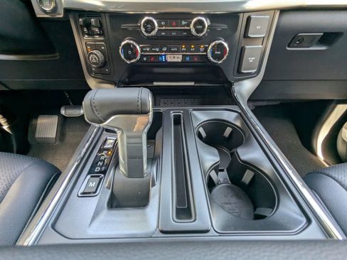 New 2025 Ford F150 Lariat w/ Equipment Group 502A High image 33