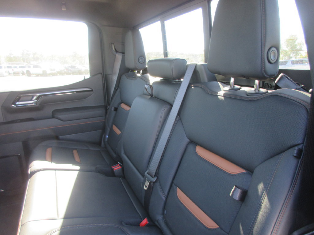 New 2026 GMC Sierra 1500 AT4 w/ AT4 Premium Package AWD/4WD image 13
