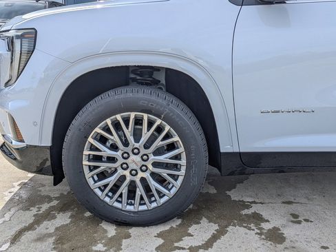 New 2026 GMC Acadia Denali w/ Super Cruise Package image 10