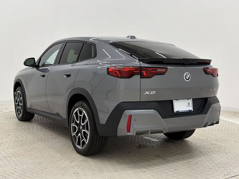 New 2026 BMW X2 xDrive28i AWD/4WD image 3