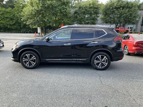 Used 2018 Nissan Rogue SL w/ Premium Package AWD/4WD image 8